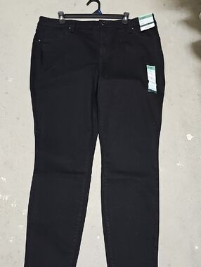 Nwt 18w Skinny Jeans Black #67